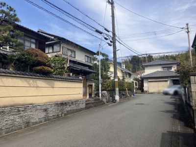 【前面道路含む現地写真】 | 大枝南福西町二丁目一戸建