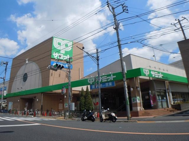 サミットストア成田東店まで617m