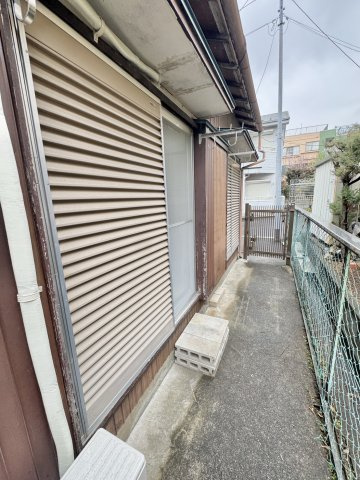 飯島貸家のバルコニー|南東向きで明るいです！