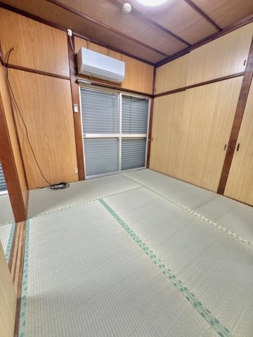 飯島貸家の和室|畳新規交換済です♪