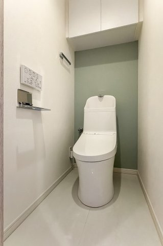 イーストパークス大島　サザンスクエア　4階　角　部屋　リ　フォーム済のトイレ