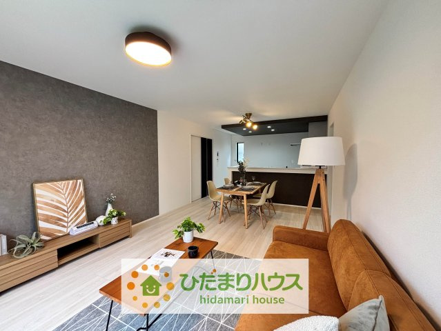 羽生市藤井上組2期　新築一戸建て　グラファーレの居間・リビング