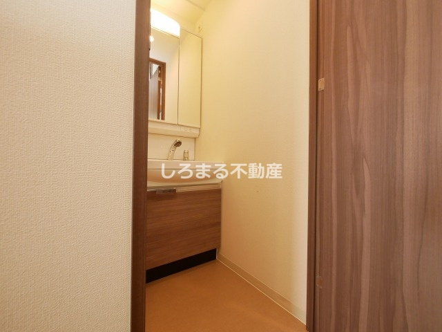 プレサンス扇町駅前の洗面所