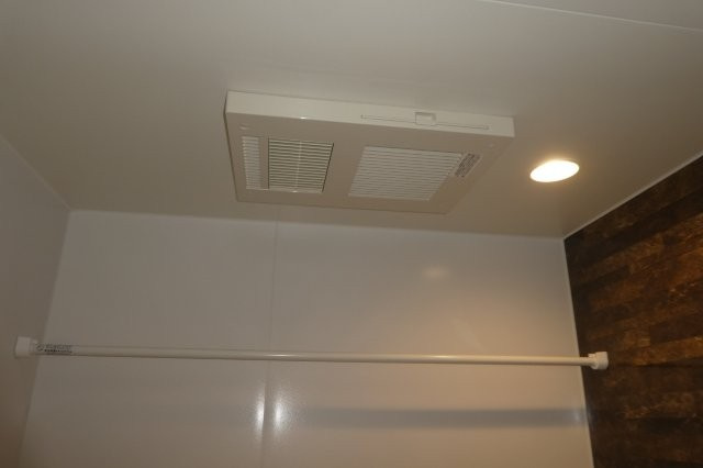シャーメゾンステージ大島の浴室|浴室乾燥機