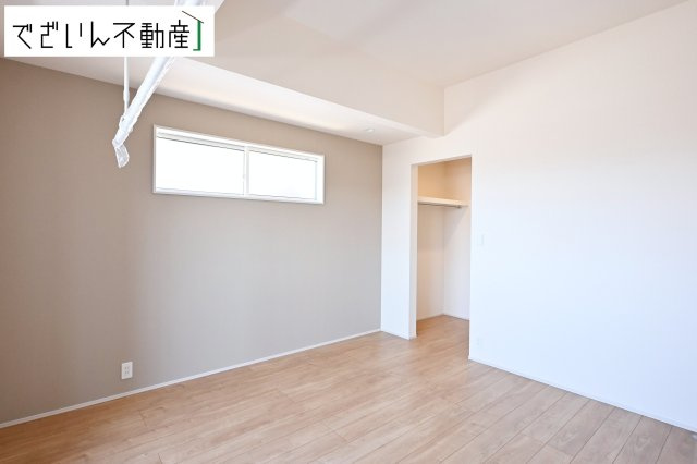 【洋室】 | blooming garden深谷市上柴町西1丁目　新築住宅 | ≪4号棟≫
現地(2026年7月撮影)
