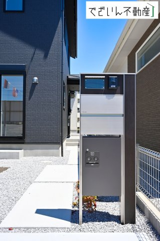 【玄関】 | blooming garden深谷市上柴町西1丁目　新築住宅 | ≪4号棟≫
現地(2026年7月撮影)