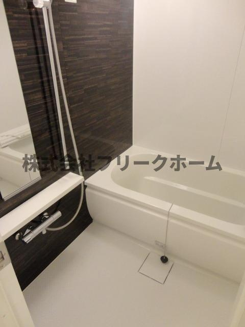 武蔵野市吉祥寺本町２丁目の賃貸マンションの浴室