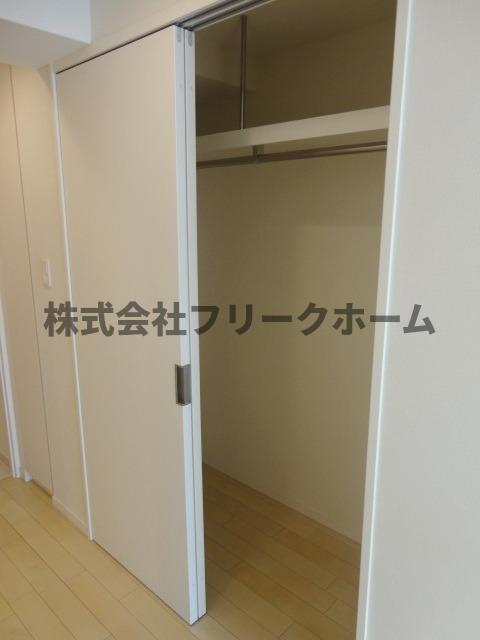 武蔵野市吉祥寺本町２丁目の賃貸マンションの収納