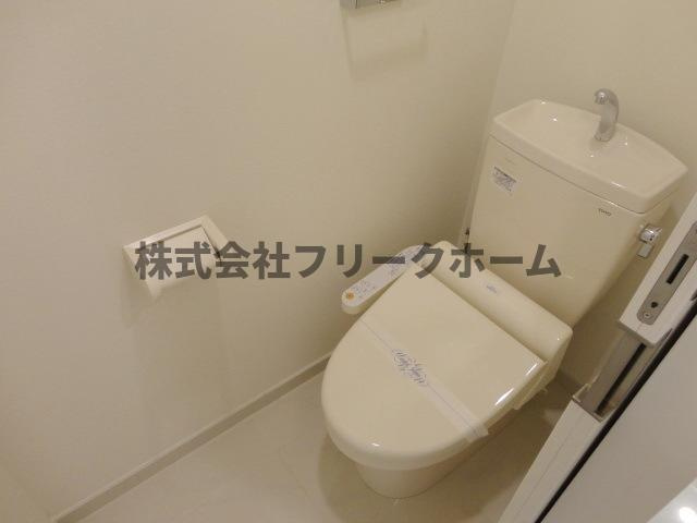 武蔵野市吉祥寺本町２丁目の賃貸マンションのトイレ