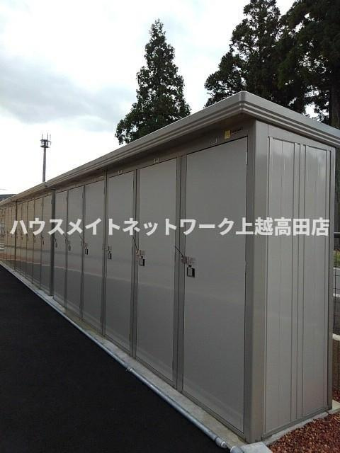 アベニールⅡの設備|外部物置
