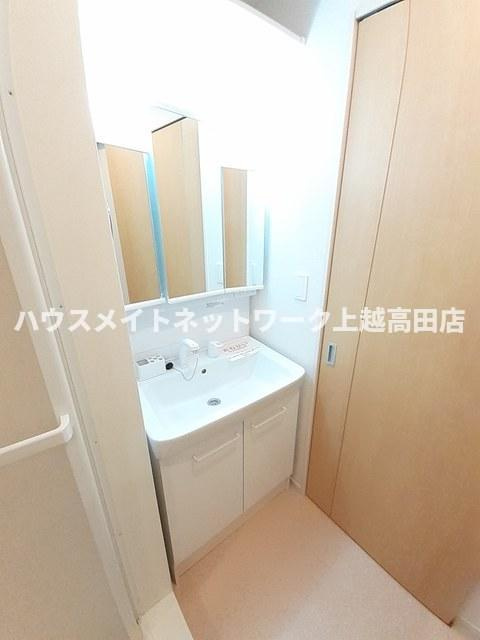 アベニールⅡの洗面所|洗髪洗面化粧台