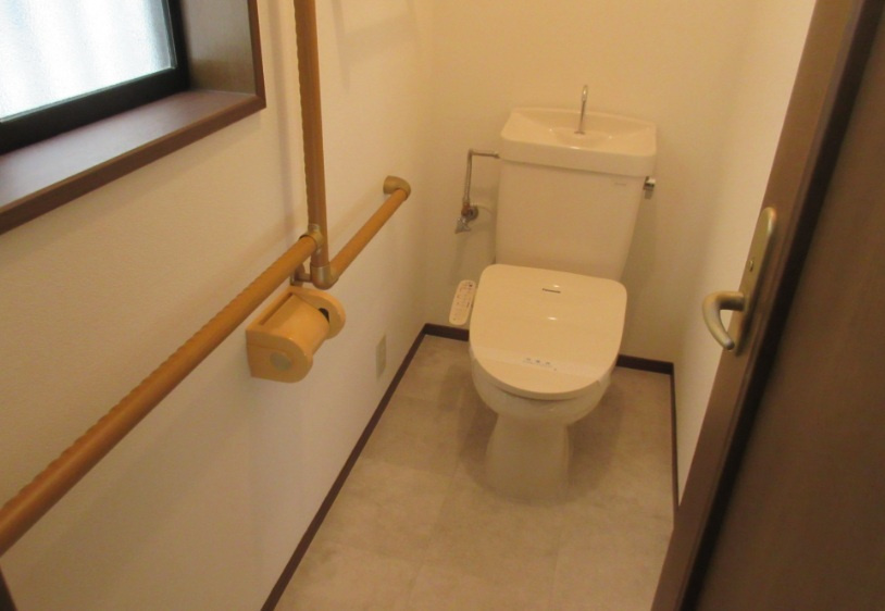 竹園町貸家のトイレ