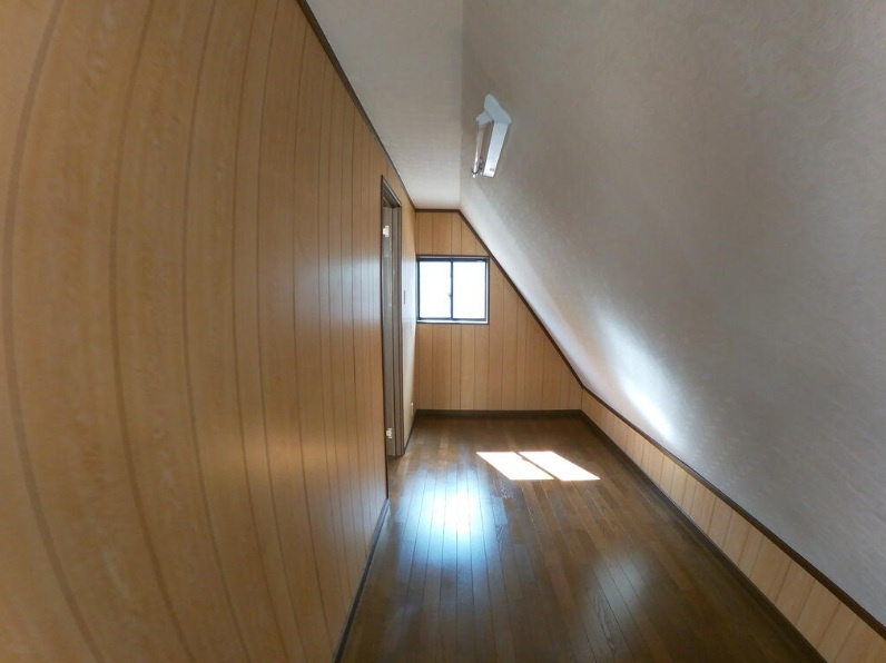 竹園町貸家の居間・リビング