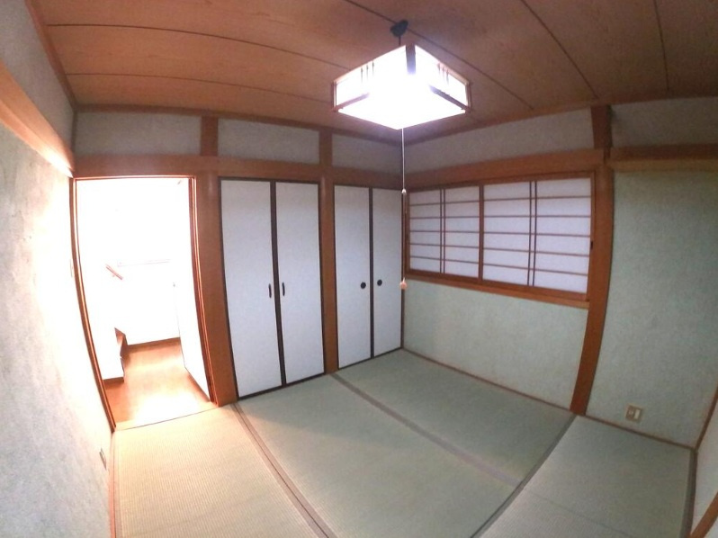 竹園町貸家の居間・リビング