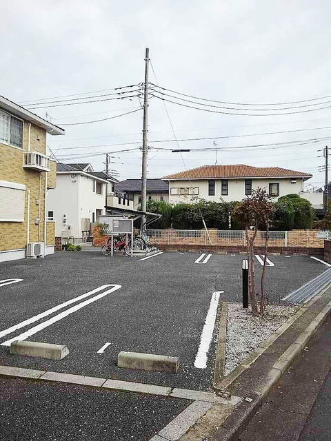 エラルバの駐車場