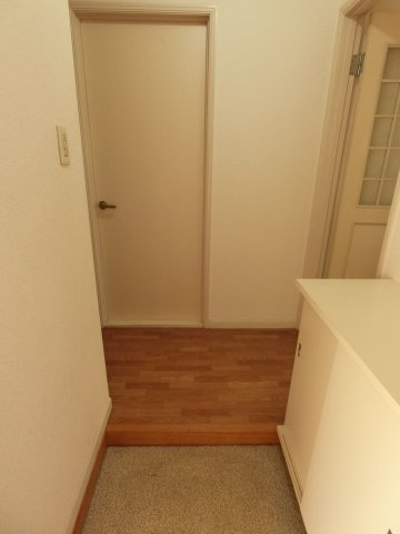 【玄関】 | グリーンリーフ市川A棟