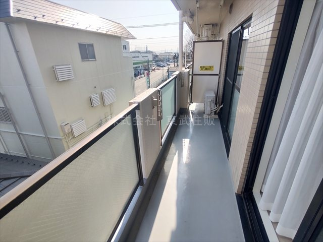 【バルコニー】 | ストークマンション川越 | お洗濯にも便利なバルコニー付き