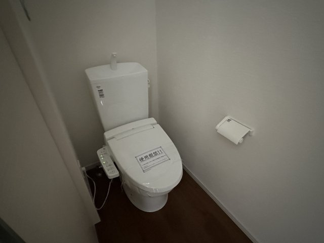 明石市大久保町八木新築戸建２号棟　のトイレ