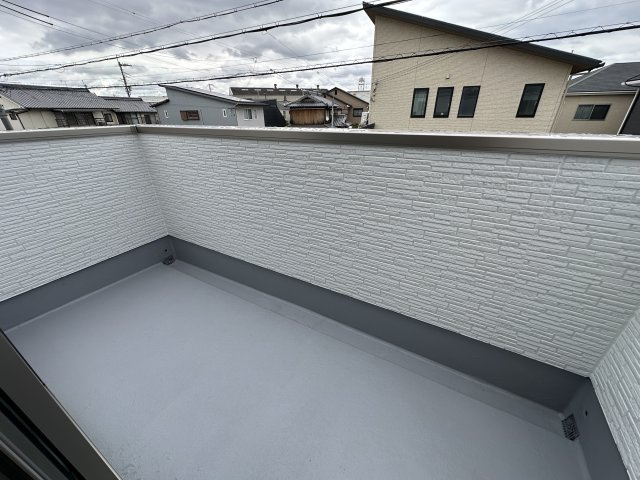 明石市大久保町八木新築戸建２号棟　のバルコニー