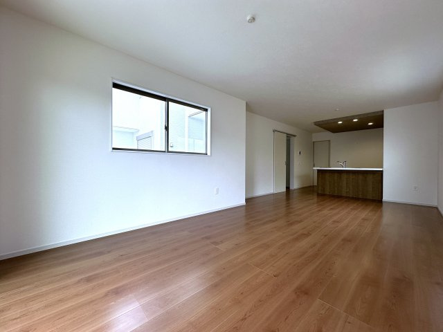 明石市大久保町八木新築戸建２号棟　の居間・リビング