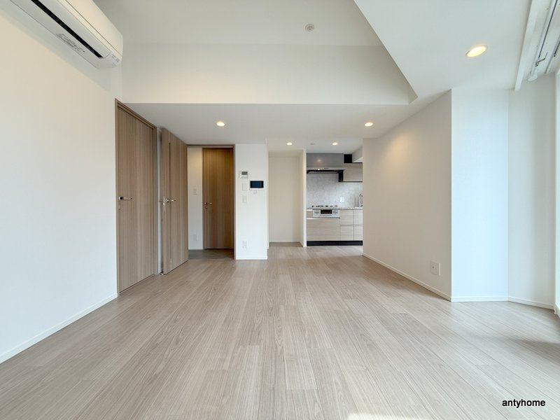 ザ・パークハビオ谷町六丁目クロス　仲介手数料無料の居間・リビング