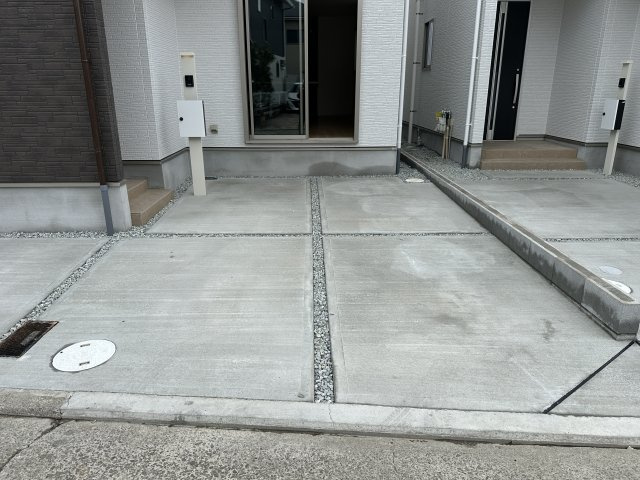 明石市大久保町八木新築戸建１号棟の駐車場