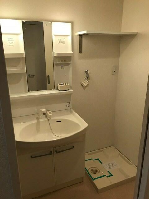 横浜市磯子区上町の賃貸マンションの洗面所