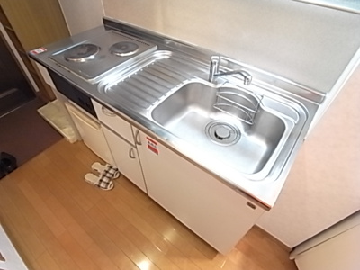 【キッチン】 | グレイス津田沼 | コンパクトなキッチンで掃除もラクラク