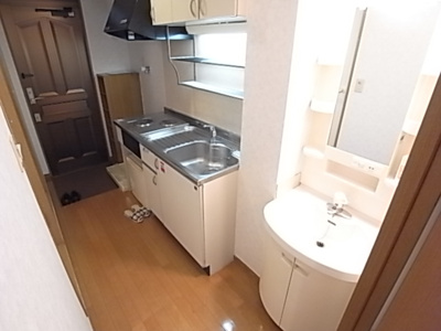 【洗面所】 | グレイス津田沼 | 忙しい朝には欠かせない洗面所です