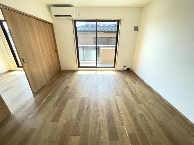 【寝室】