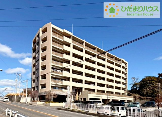 アネージュ会瀬グランヒル　の外観|落ち着いた佇まいが印象的なマンション。
管理体制も良好で、共用部分もきれいに保たれております。
初めてご覧いただく方にも安心感を感じていただける物件です。