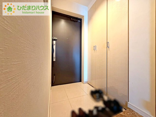 アネージュ会瀬グランヒル　の玄関|住まいの第一印象を決める玄関は、すっきりとした印象。
気持ちよくお客様をお迎えいただけます。