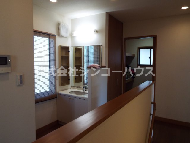 【内装】 | 久喜市松永　中古戸建 | 2階内装。