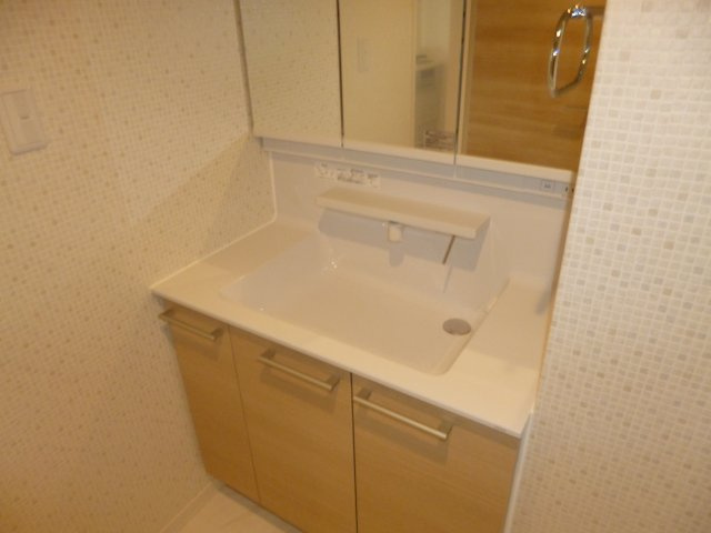 シャーメゾンステージ大島の独立洗面台|洗髪洗面化粧台