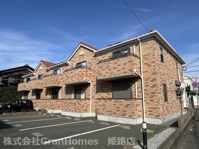 レオントポディウム　Ⅱ番館