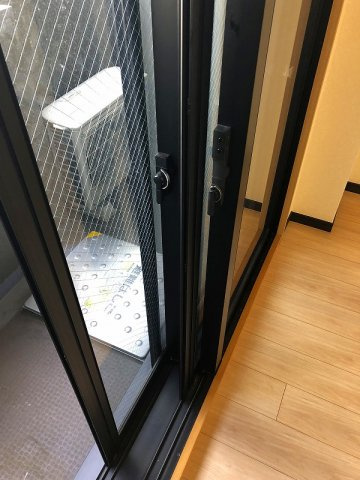川崎市高津区久地１丁目の賃貸マンションのバルコニー