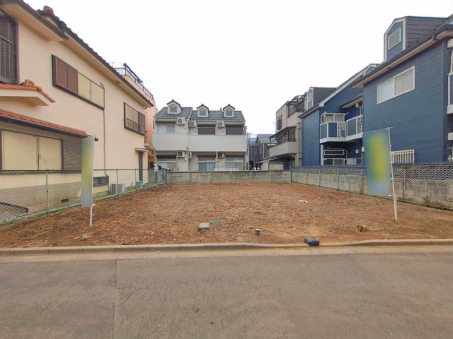 入間郡三芳町大字藤久保の売地の外観|現況更地！取り壊し費用等かからず、すぐに建築可能です。