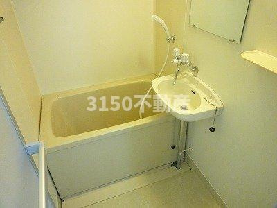 リバーハーフハイツの浴室