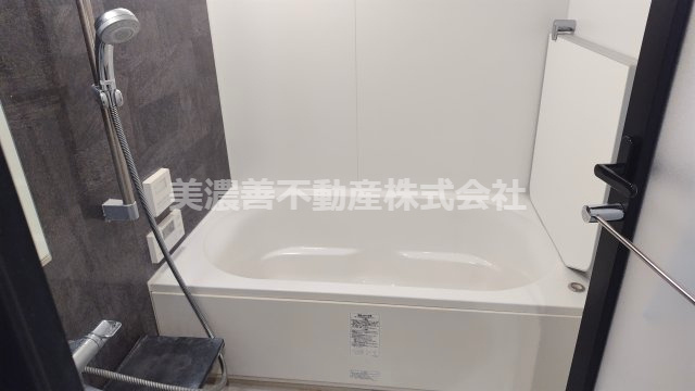 ６６５４９　ローレルコート大垣駅前の浴室