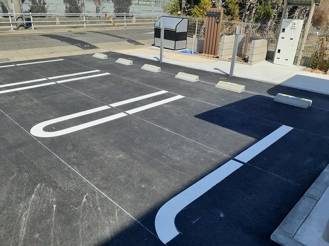 プチシャルダンＡの駐車場|駐車場完備です