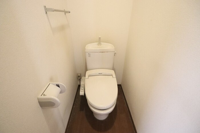 ウエストチェスターのトイレ|コンパクトで使いやすいトイレです
