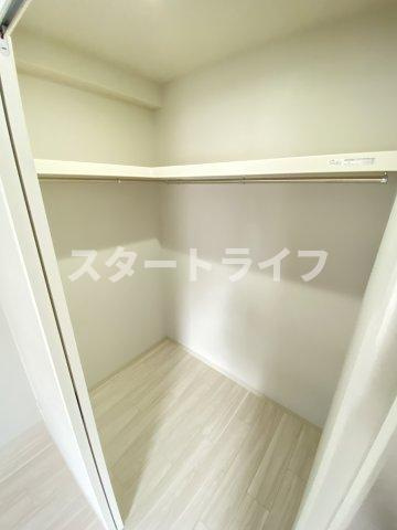 大阪市淀川区三国本町１丁目の賃貸マンションの収納
