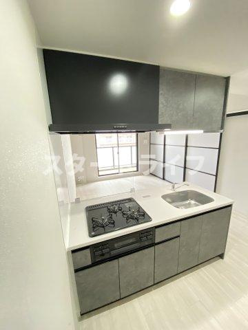 大阪市淀川区三国本町１丁目の賃貸マンションのキッチン