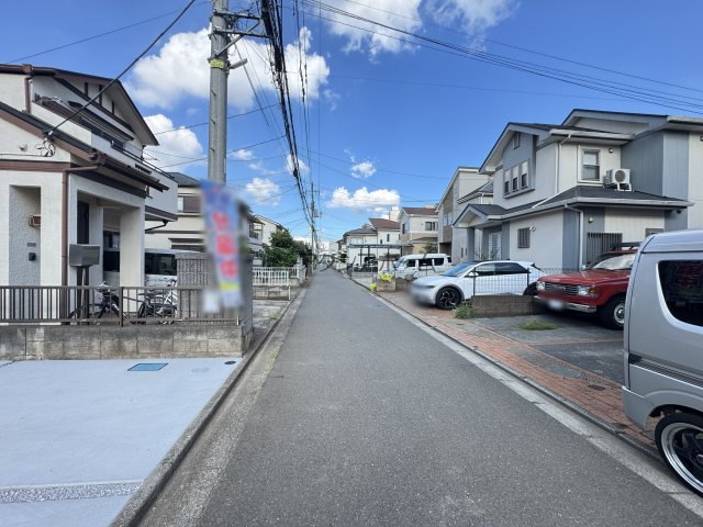 所沢市向陽町・全3棟　新築一戸建　1号棟　～オール電化～の前面道路含む現地写真