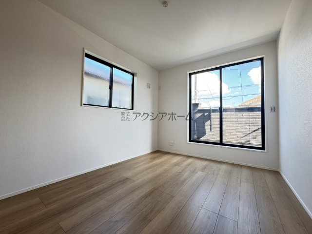 所沢市向陽町・全3棟　新築一戸建　1号棟　～オール電化～の洋室|南側洋室6.1帖