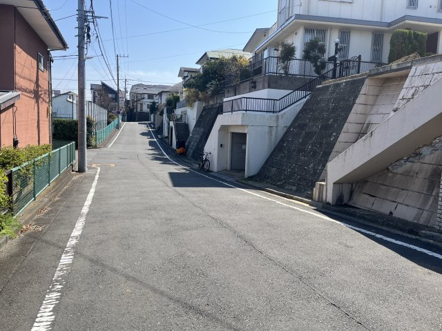 新築分譲住宅 NewStyle柿の木台３の前面道路含む現地写真