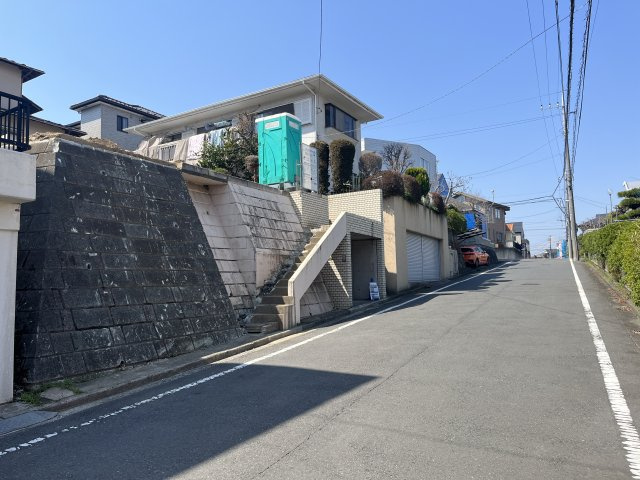 新築分譲住宅 NewStyle柿の木台３の前面道路含む現地写真