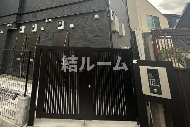練馬区氷川台４丁目のアパートのエントランス