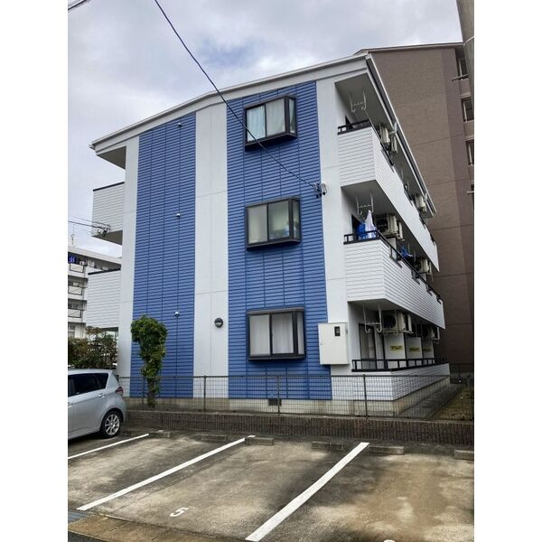 AMENITY中央の外観