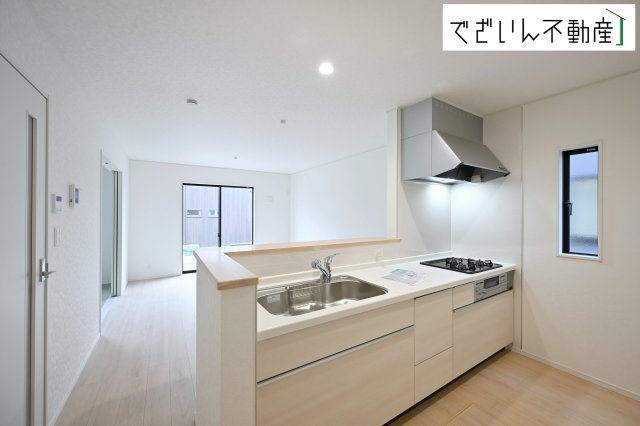 【キッチン】 | CRADLE GARDEN加須市北下新井第5　新築住宅 | ≪2号棟≫
現地(2026年8月撮影)
